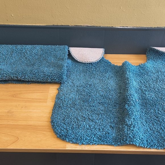 Green Bathroom Rug Set - Picture 3 of 3